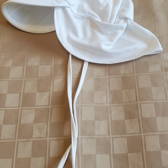 White kids summer hat - Picture 2 of 4